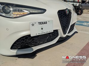 Alfa Romeo Giulia Front Spoiler - Carbon Fiber - Italia Style - Stile Italia - Sport/ Ti/ Veloce - V3 Alfa Romeo Giulia Front Spoiler - Carbon Fiber - Italia Style - Stile Italia - Sport/ Ti/ Veloce - V3